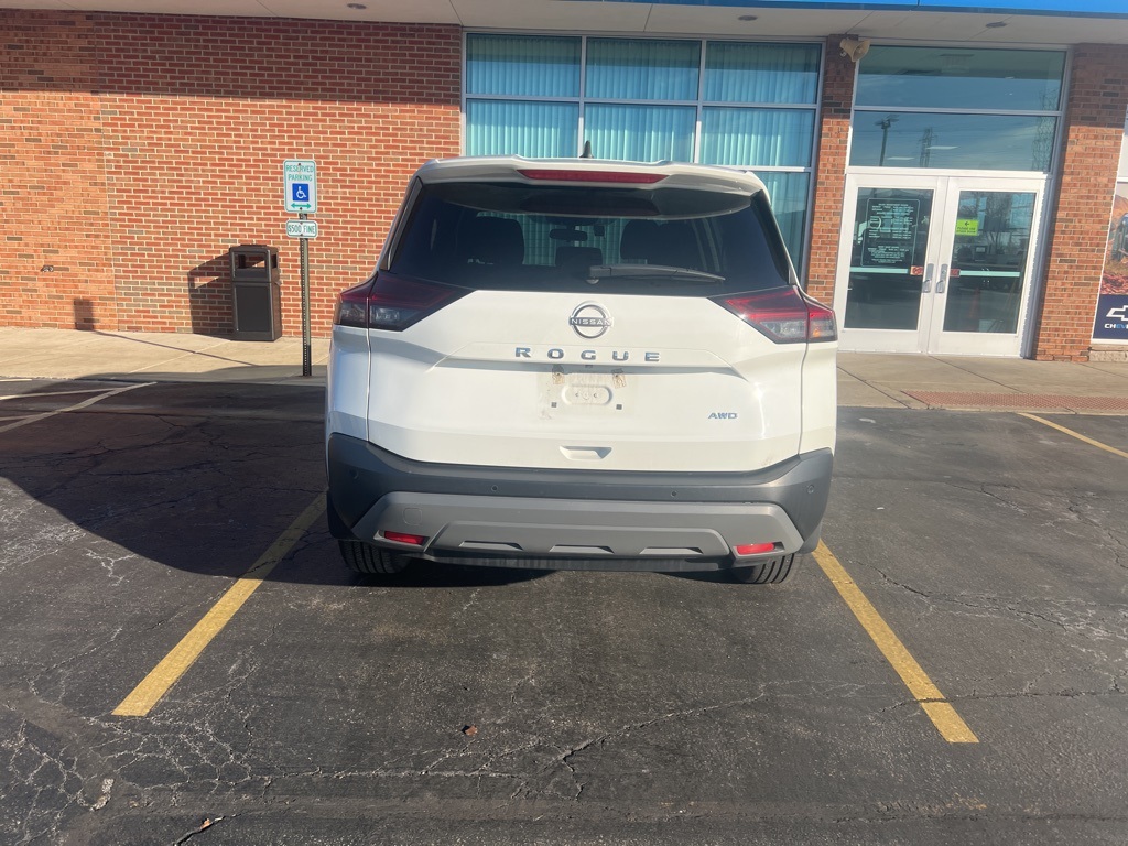 2023 NISSAN ROGUE - Image 3