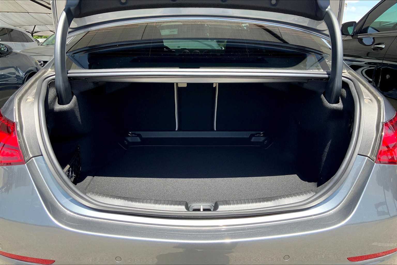 2025 Mercedes Benz C 300 photo 14