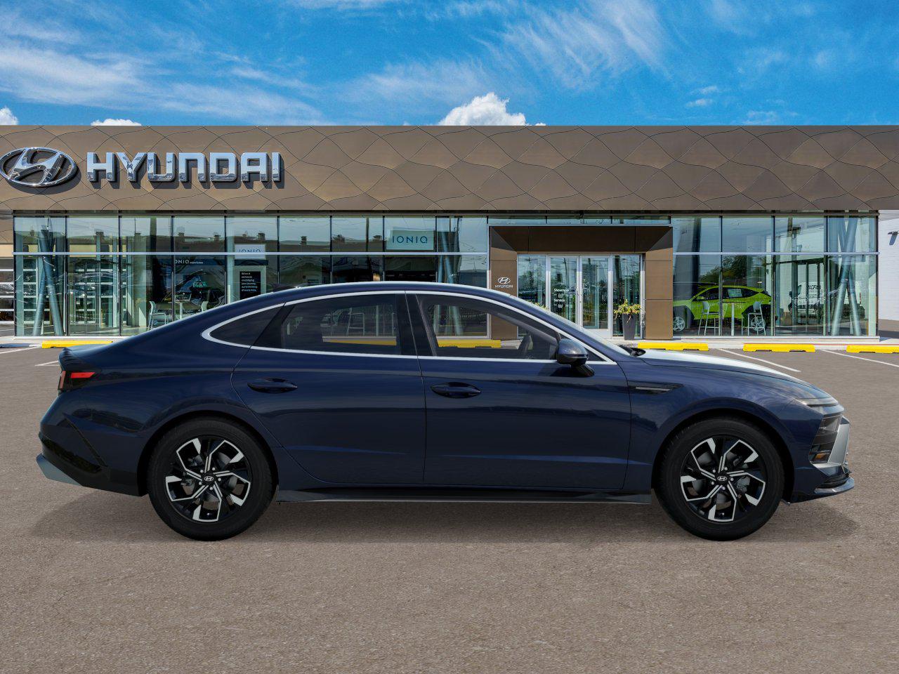2025 Hyundai Sonata SEL photo 5