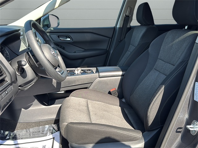 2024 Nissan Rogue SV photo 14