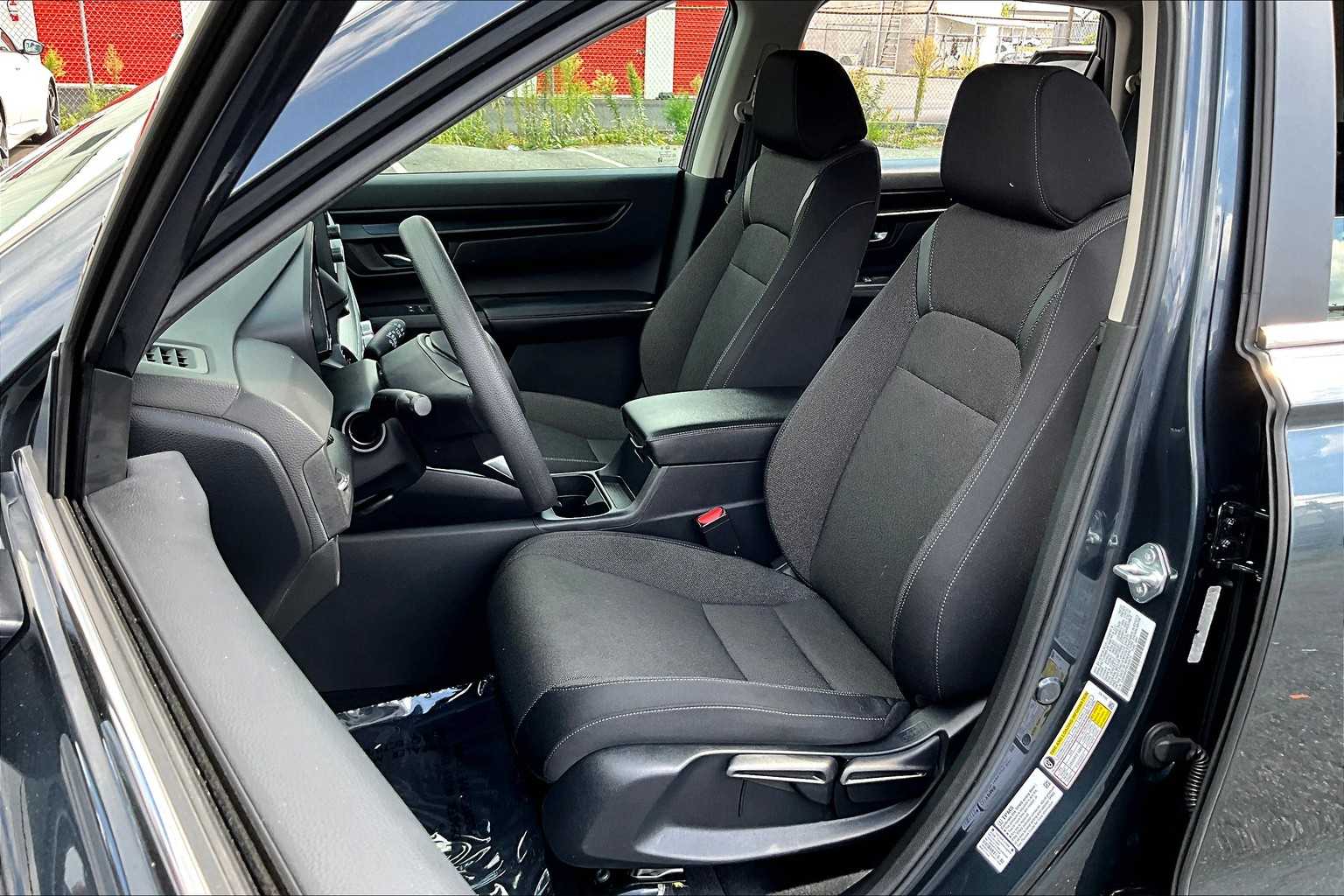 2023 Honda CR-V LX photo 7