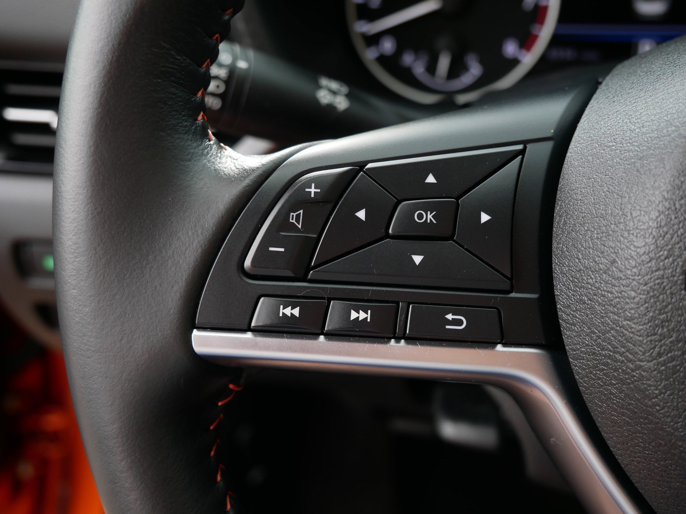 2024 Nissan Sentra SR photo 26