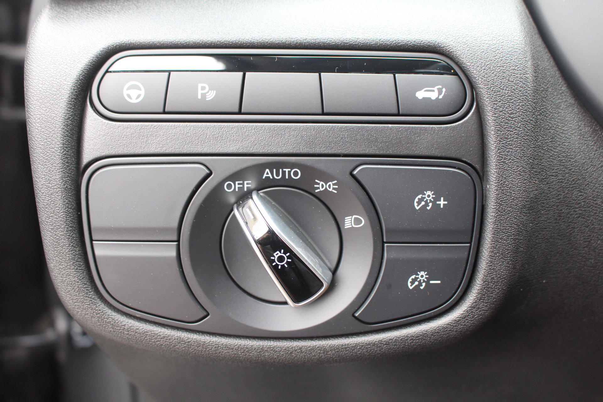2025 Infiniti QX50 Luxe photo 21