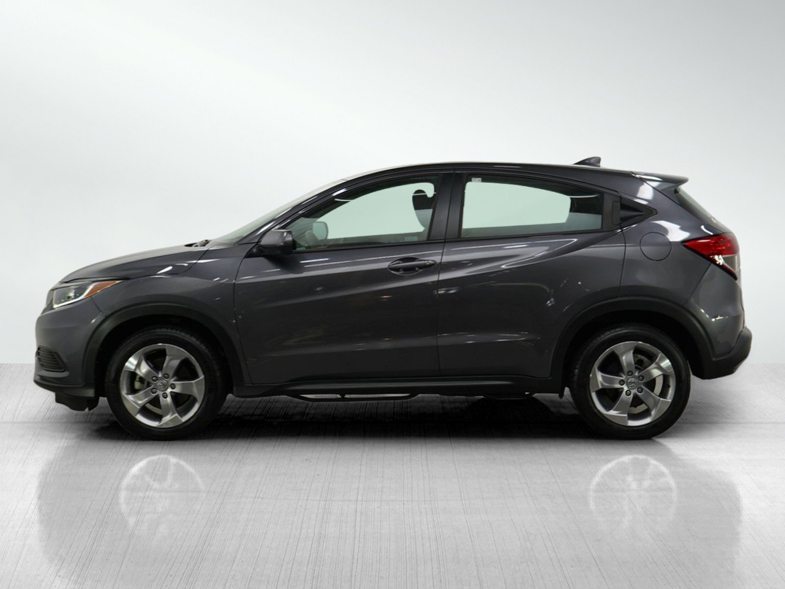 Used 2022 Honda HR-V LX with VIN 3CZRU6H3XNM740246 for sale in Burnsville, Minnesota