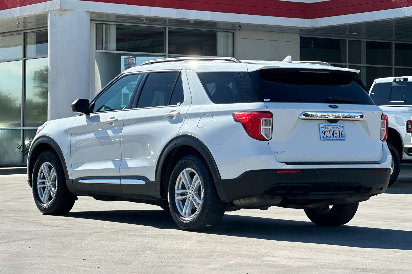 2022 Ford Explorer XLT photo 3