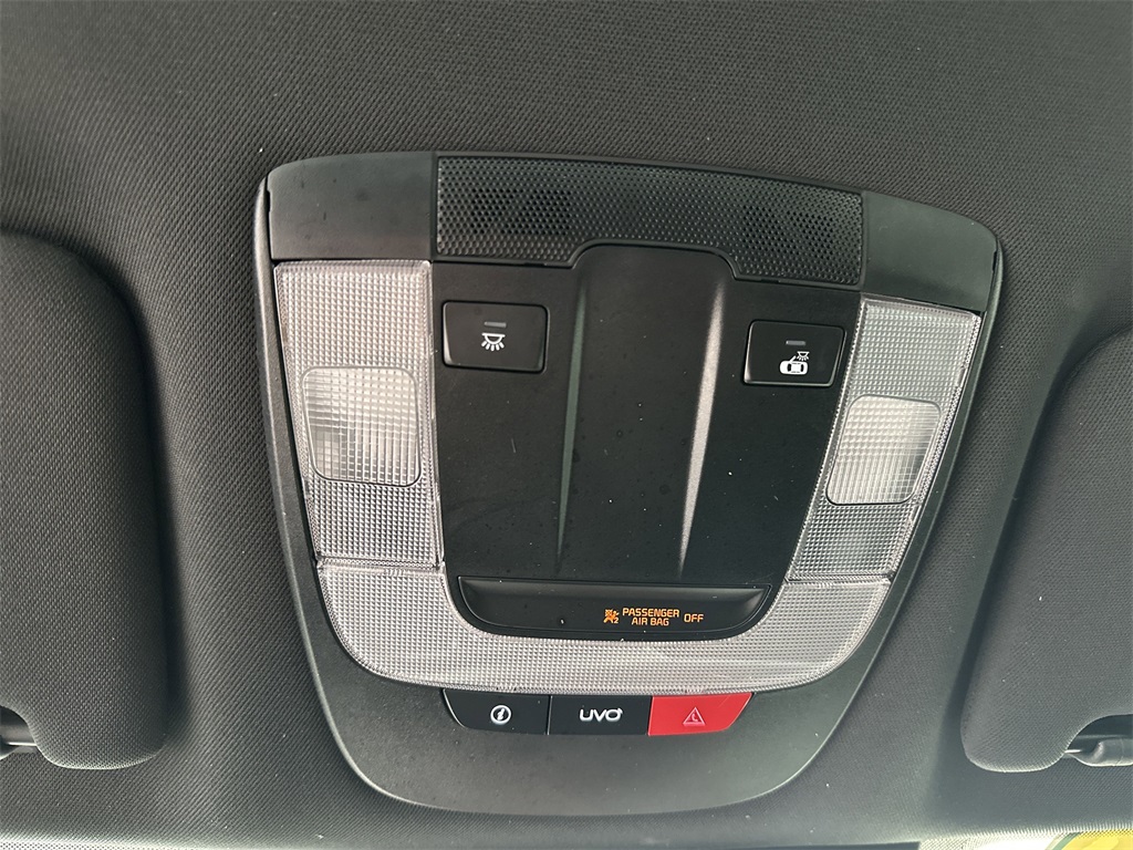 2022 Kia K5 GT-Line photo 24