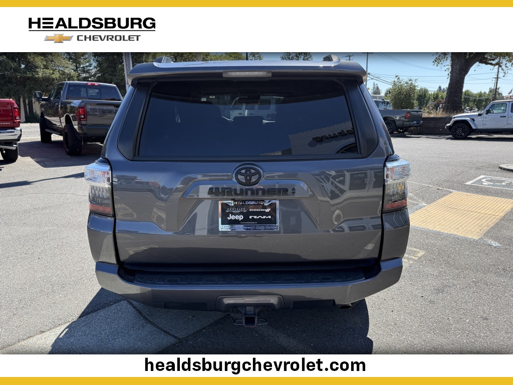 2022 Toyota 4Runner SR5 Premium photo 2
