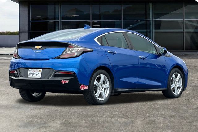 2018 Chevrolet Volt LT photo 4