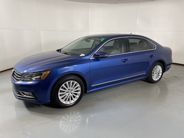 2016 Volkswagen Passat SE photo 4
