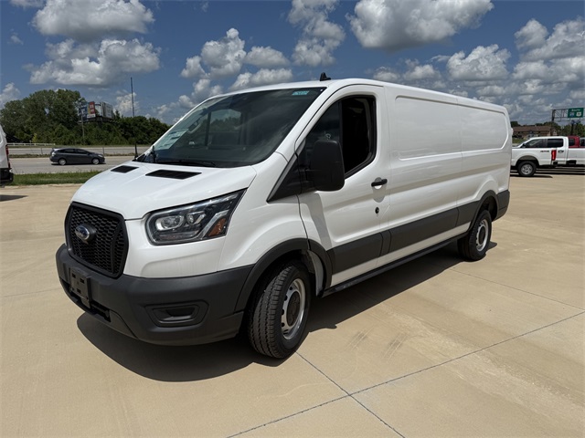 2025 Ford Transit photo 4