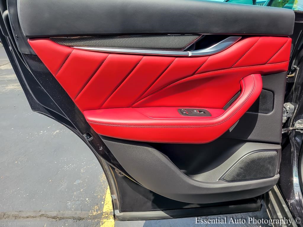 2022 MASERATI LEVANTE - Image 19