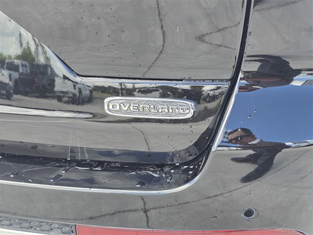 2023 Jeep Grand Cherokee Overland 4xe photo 9