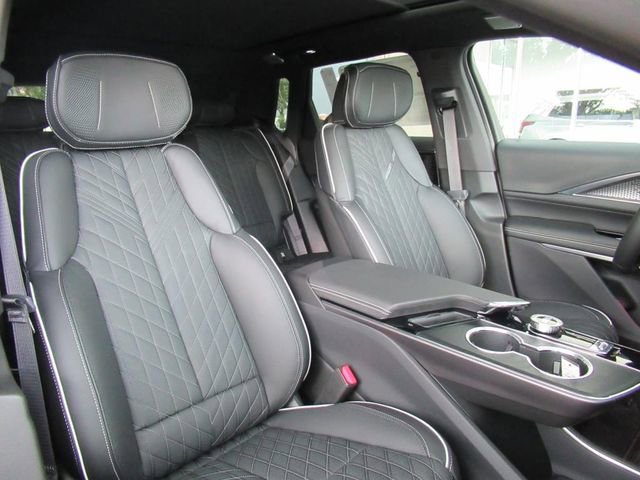 2026 Cadillac Lyriq photo 9