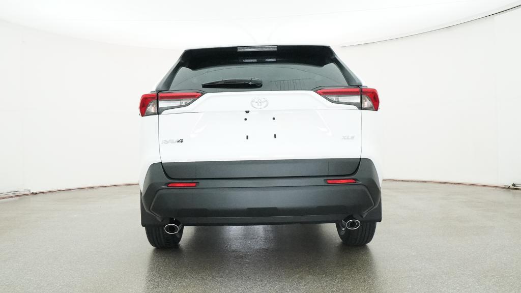 2025 Toyota RAV4 XLE photo 17