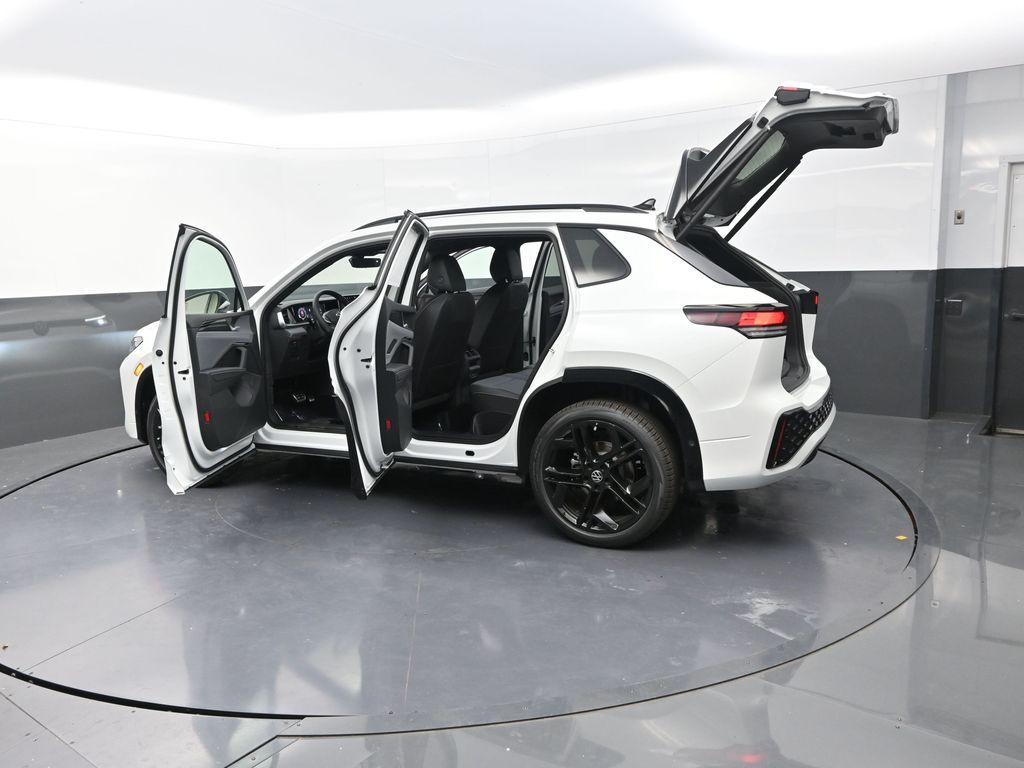 2025 Volkswagen Tiguan SE R-Line Black photo 28
