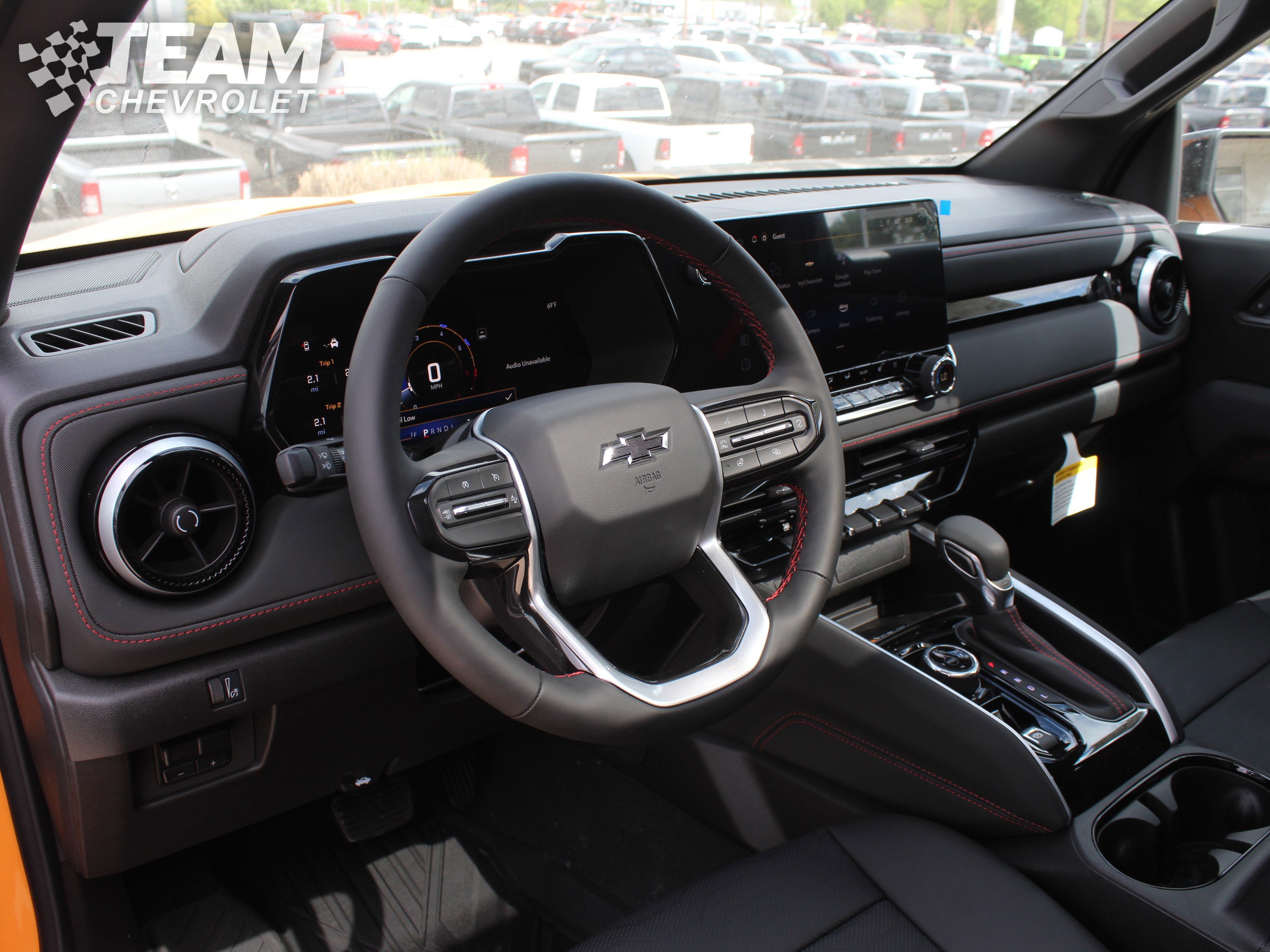 2025 Chevrolet Colorado Z71 photo 10