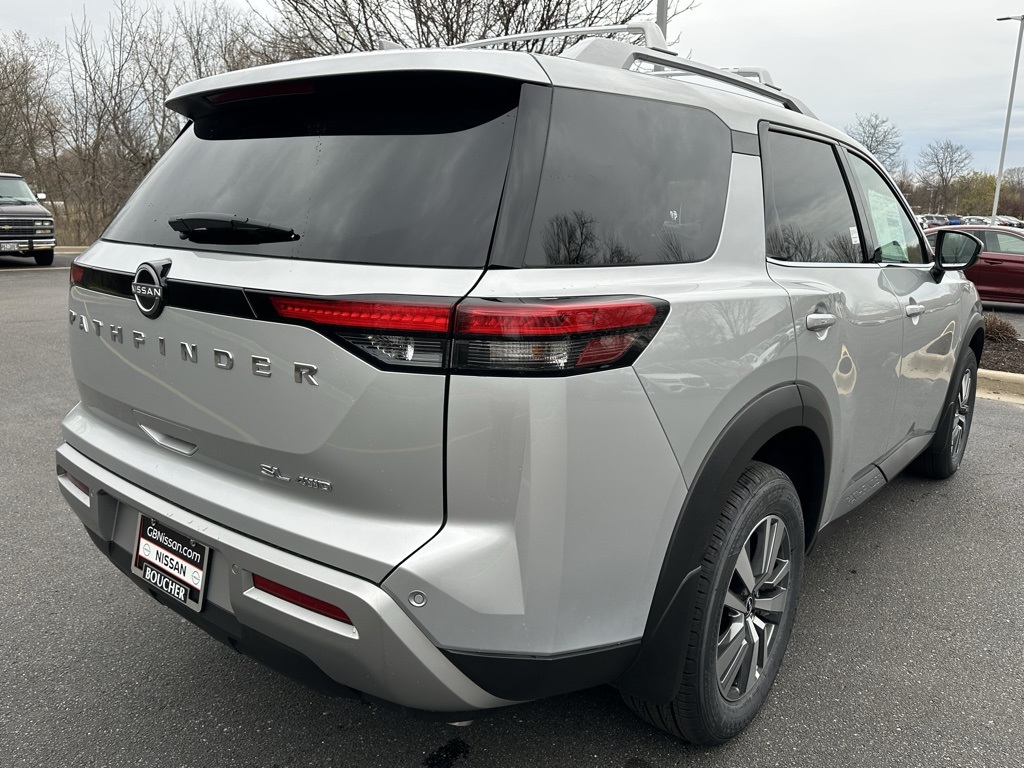 2025 Nissan Pathfinder SL photo 4