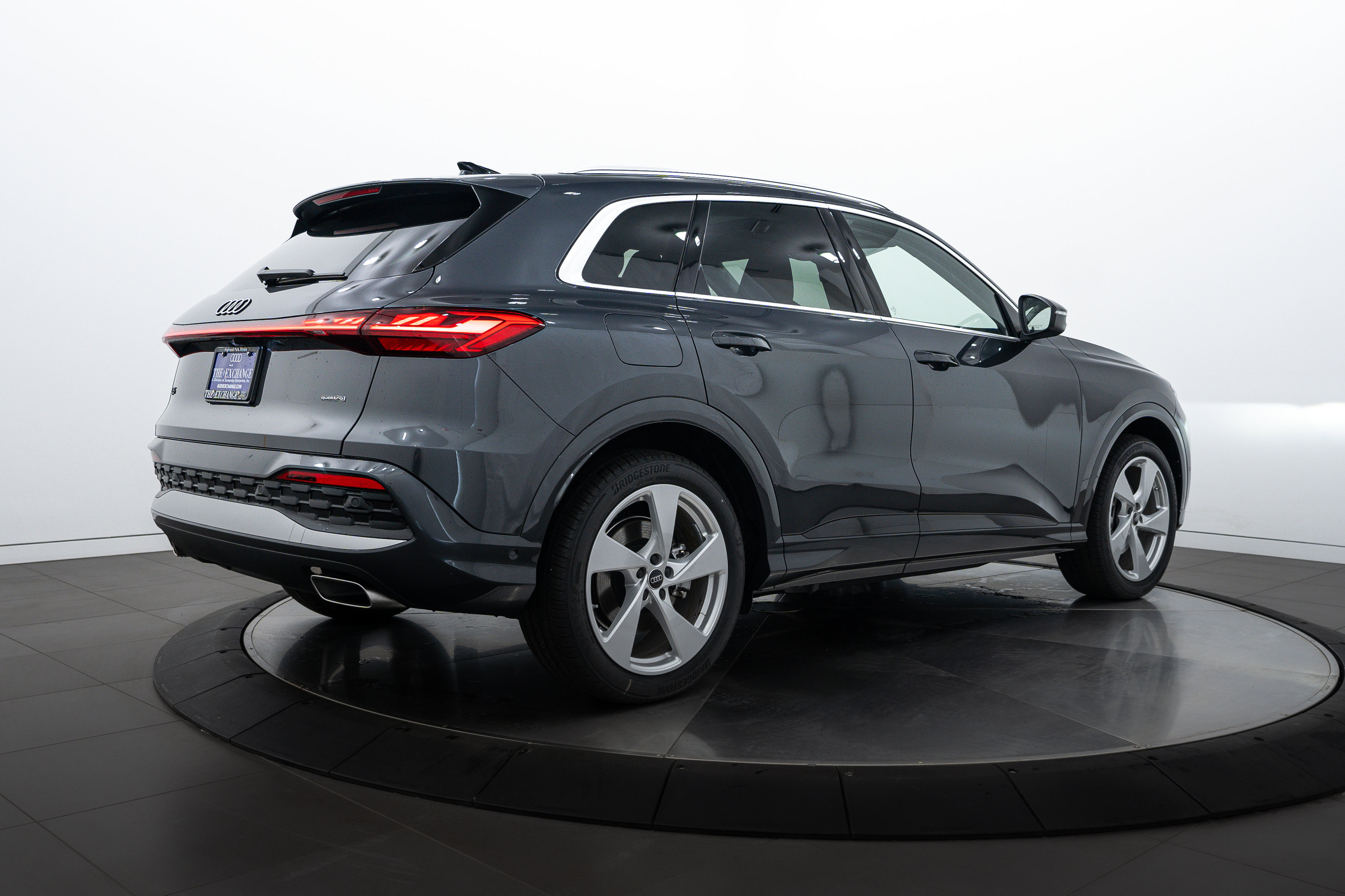 2025 Audi Q5 Premium Prestige photo 2