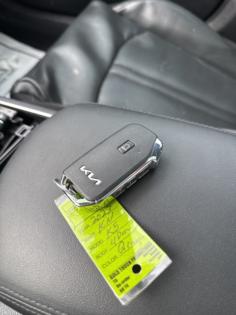 2023 Kia K5 EX photo 30