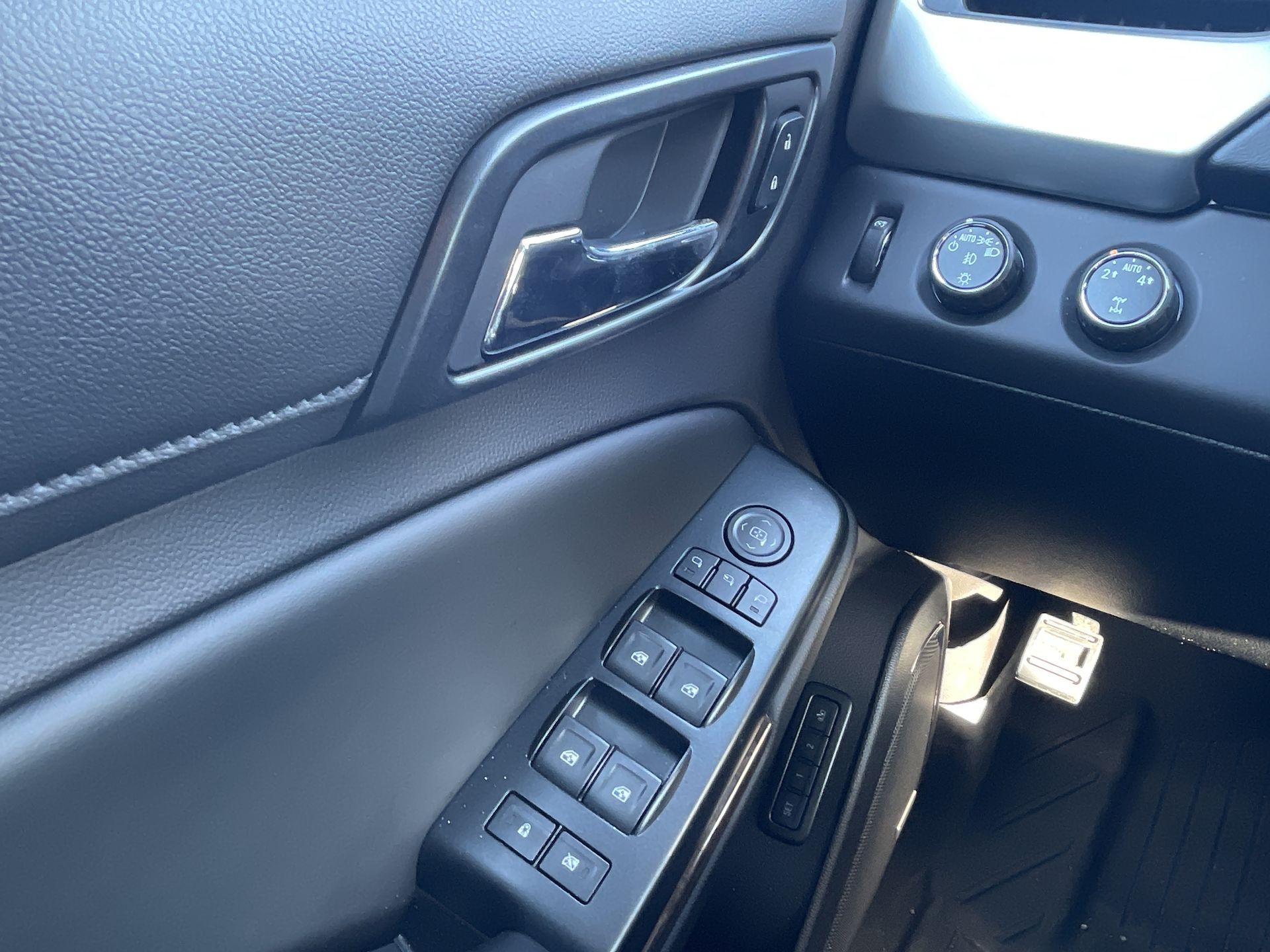 2015 Chevrolet Tahoe LT photo 52