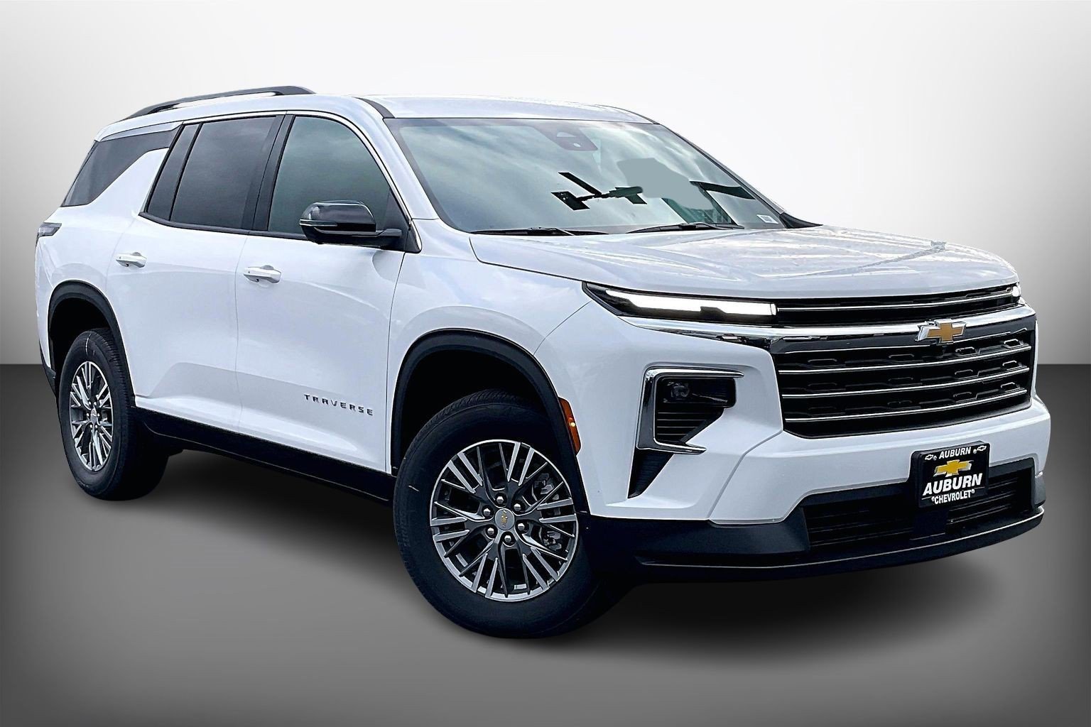 2025 Chevrolet Traverse LT's photo