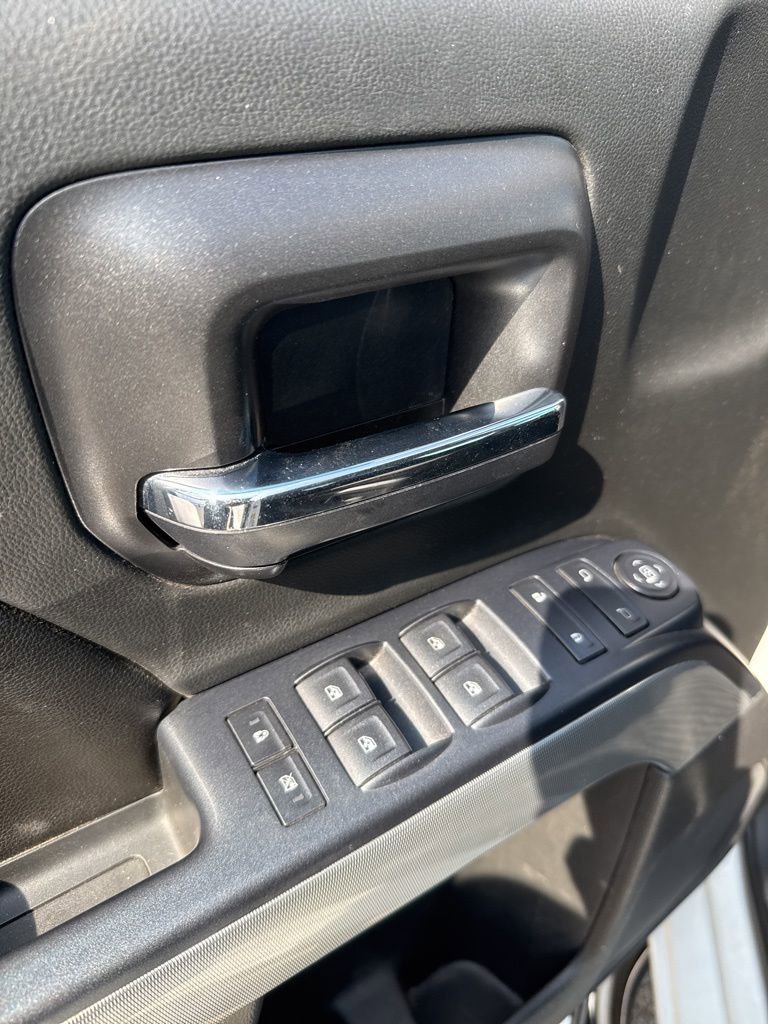 2017 Chevrolet Silverado 1500 LT2 photo 4