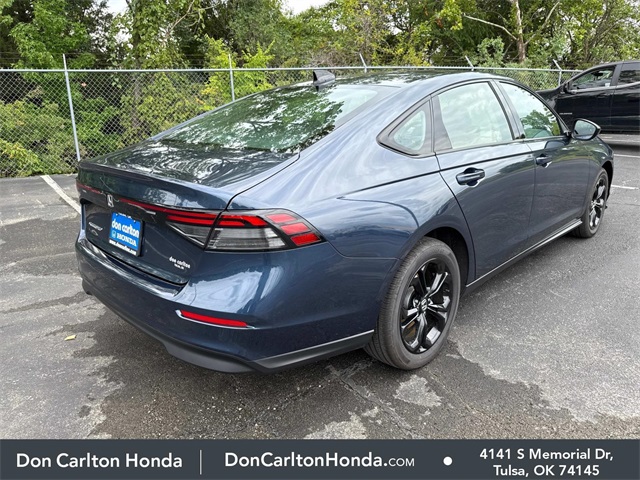 2025 Honda Accord 1.5T SE photo 2