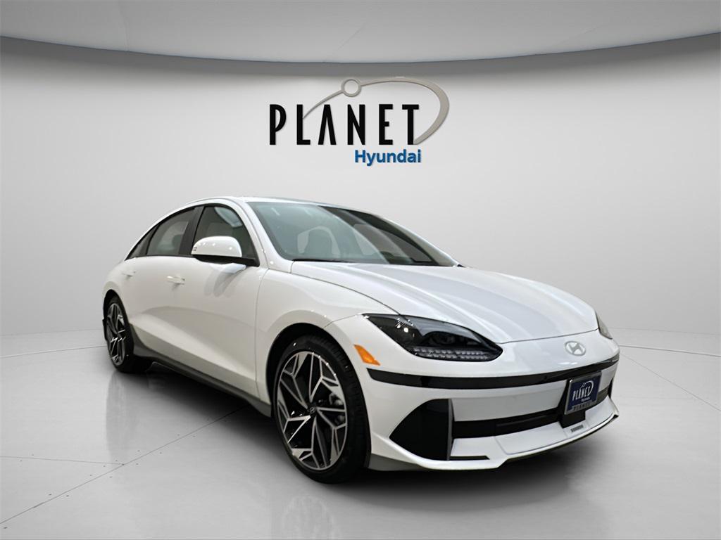 2025 Hyundai IONIQ 6 SEL's photo