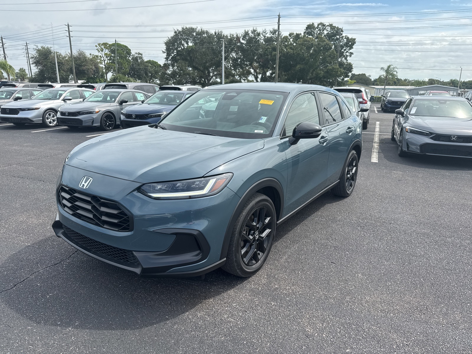 2023 Honda HR-V Sport photo 3