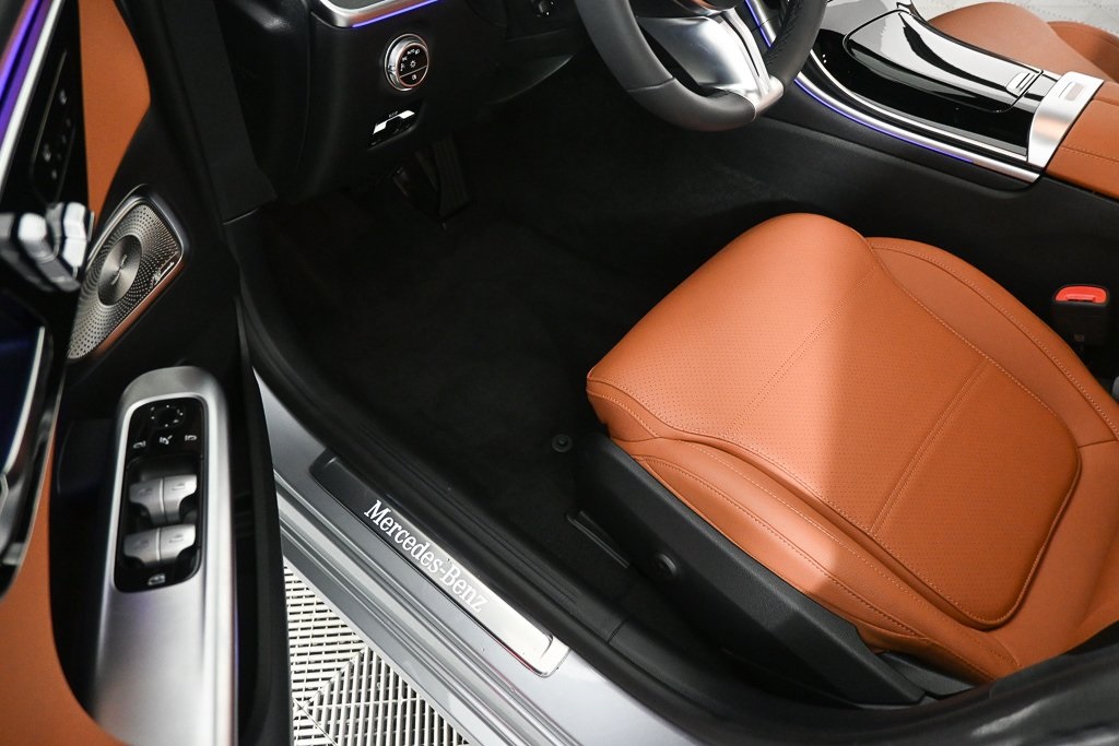 2025 Mercedes Benz C 300 photo 7