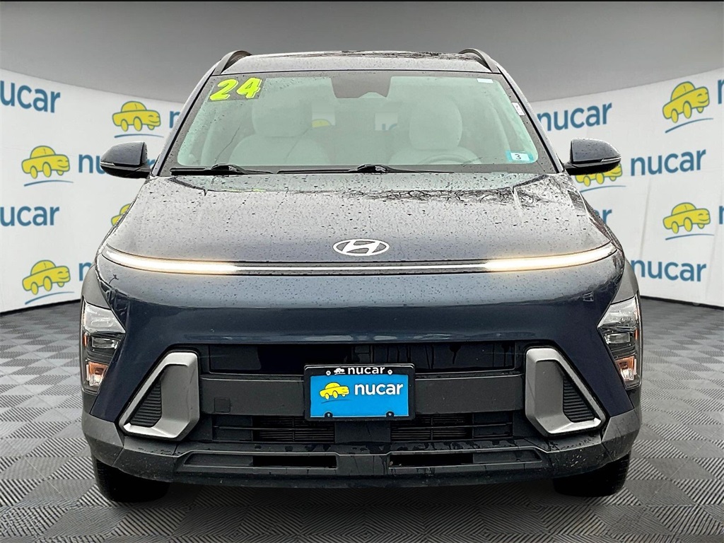 2024 Hyundai Kona SEL photo 2