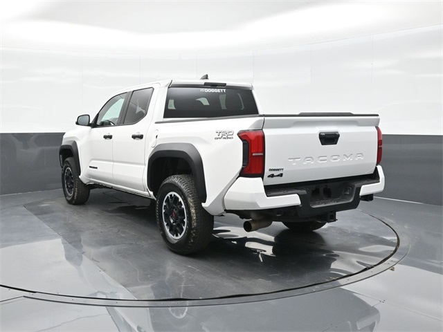 2024 Toyota Tacoma TRD Off-Road photo 3
