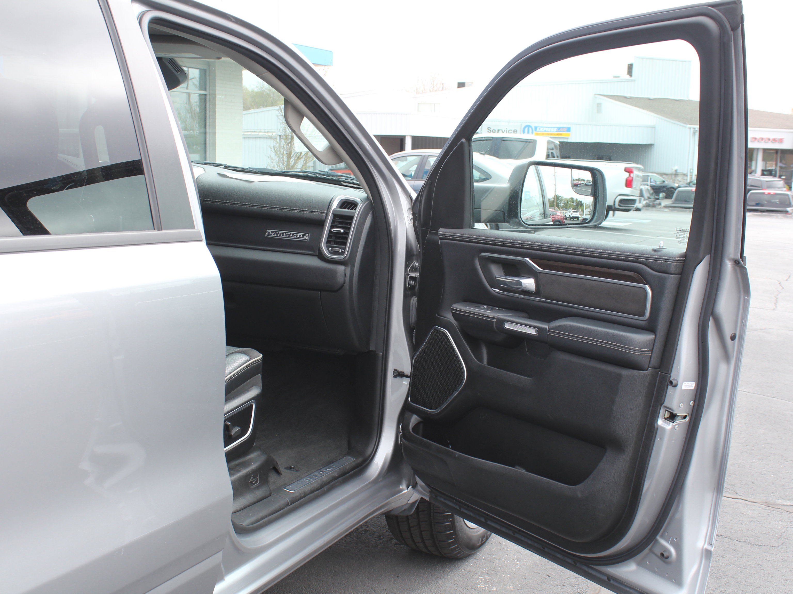 2022 Ram 1500 Laramie photo 38