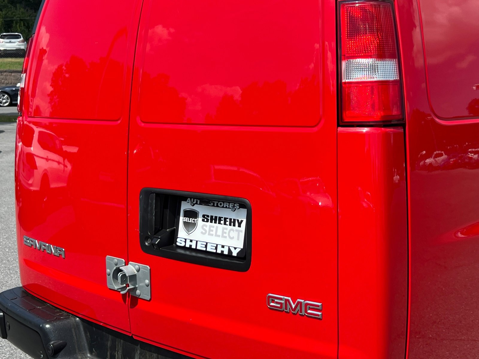2023 Gmc Savana Cargo 3500 photo 5