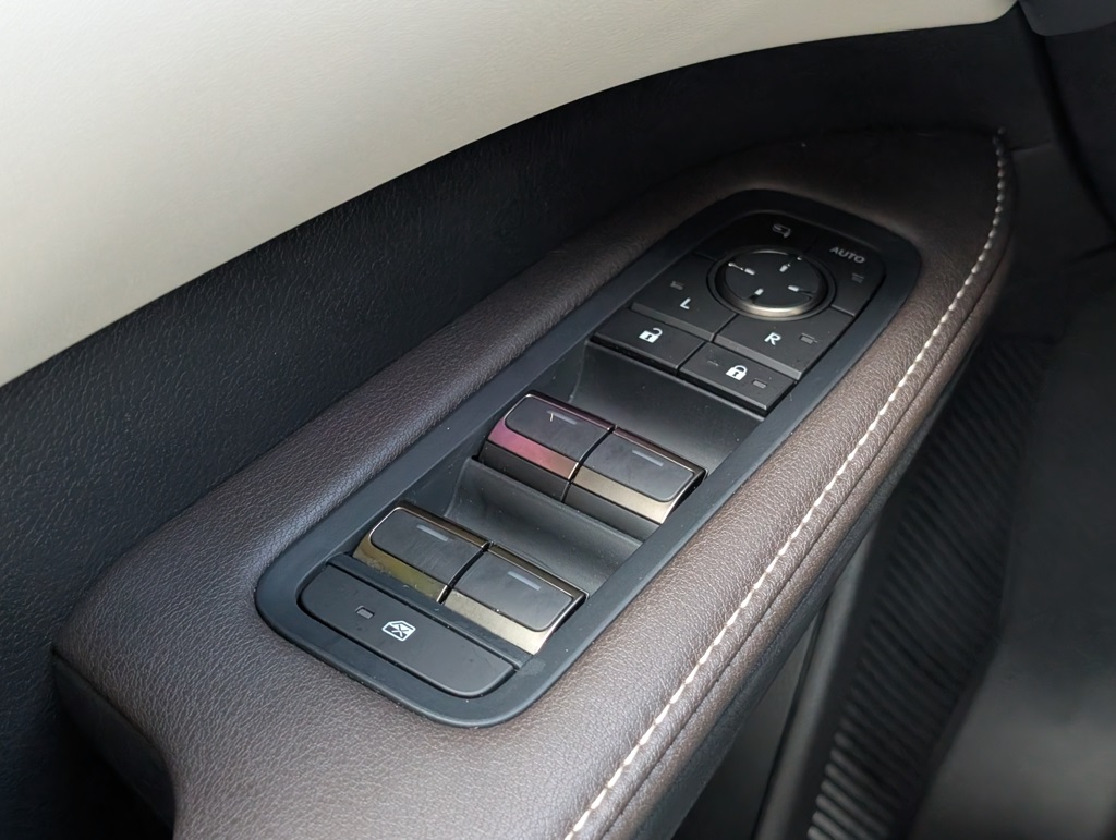2025 Lexus RX 350 Premium photo 23