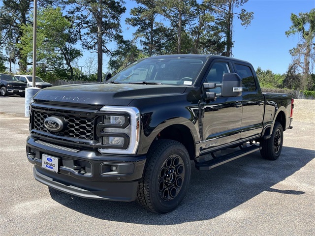 2025 Ford F-350 photo 6