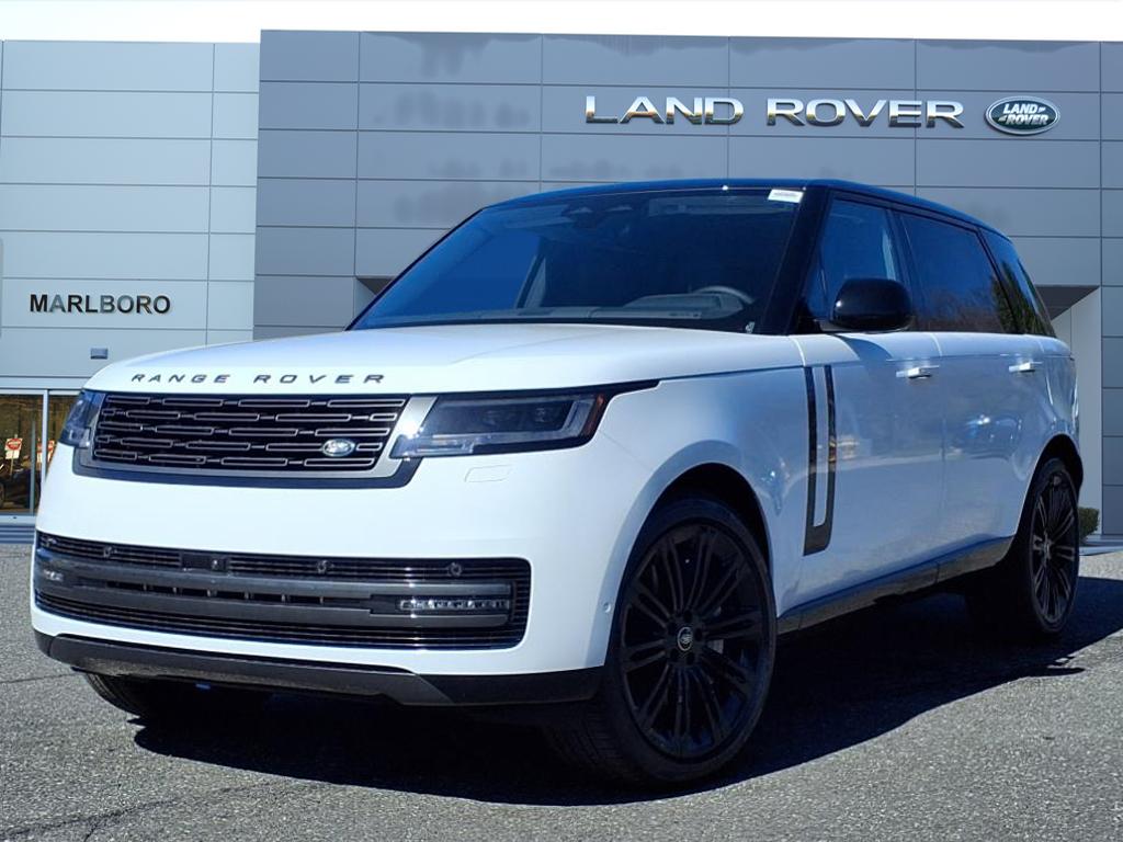 2025 Land Rover Range Rover SE's photo