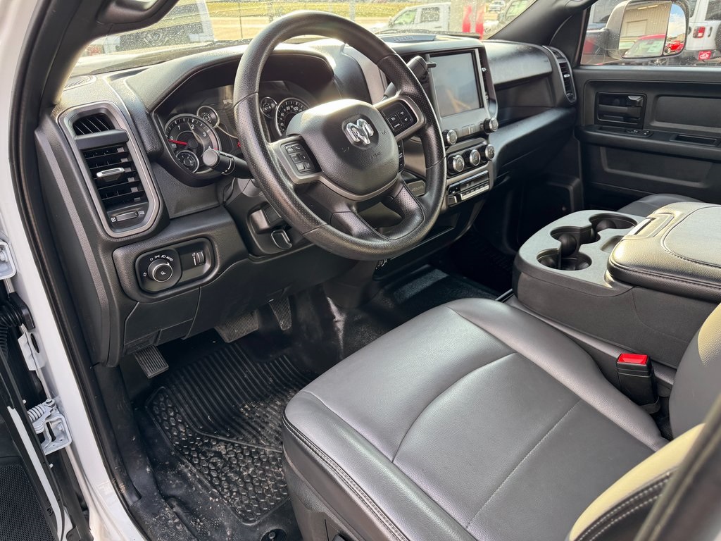 2022 Ram 3500 Tradesman photo 27