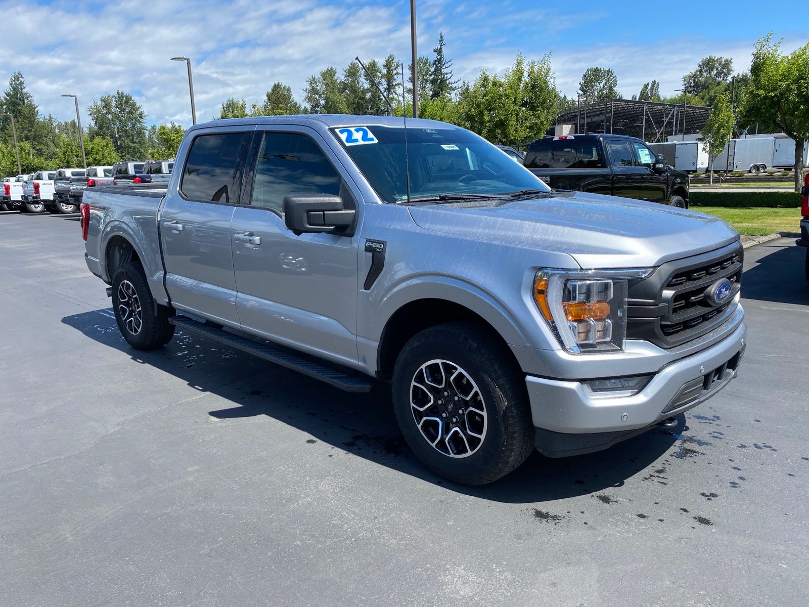 2022 Ford F-150 XLT photo 3