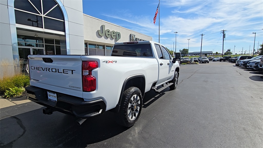 2024 Chevrolet Silverado 2500HD Custom photo 4