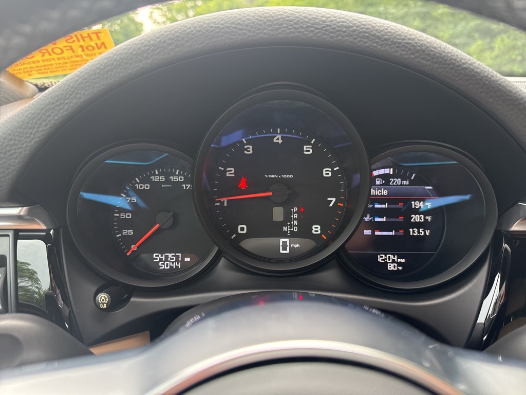 2019 Porsche Macan Base photo 17