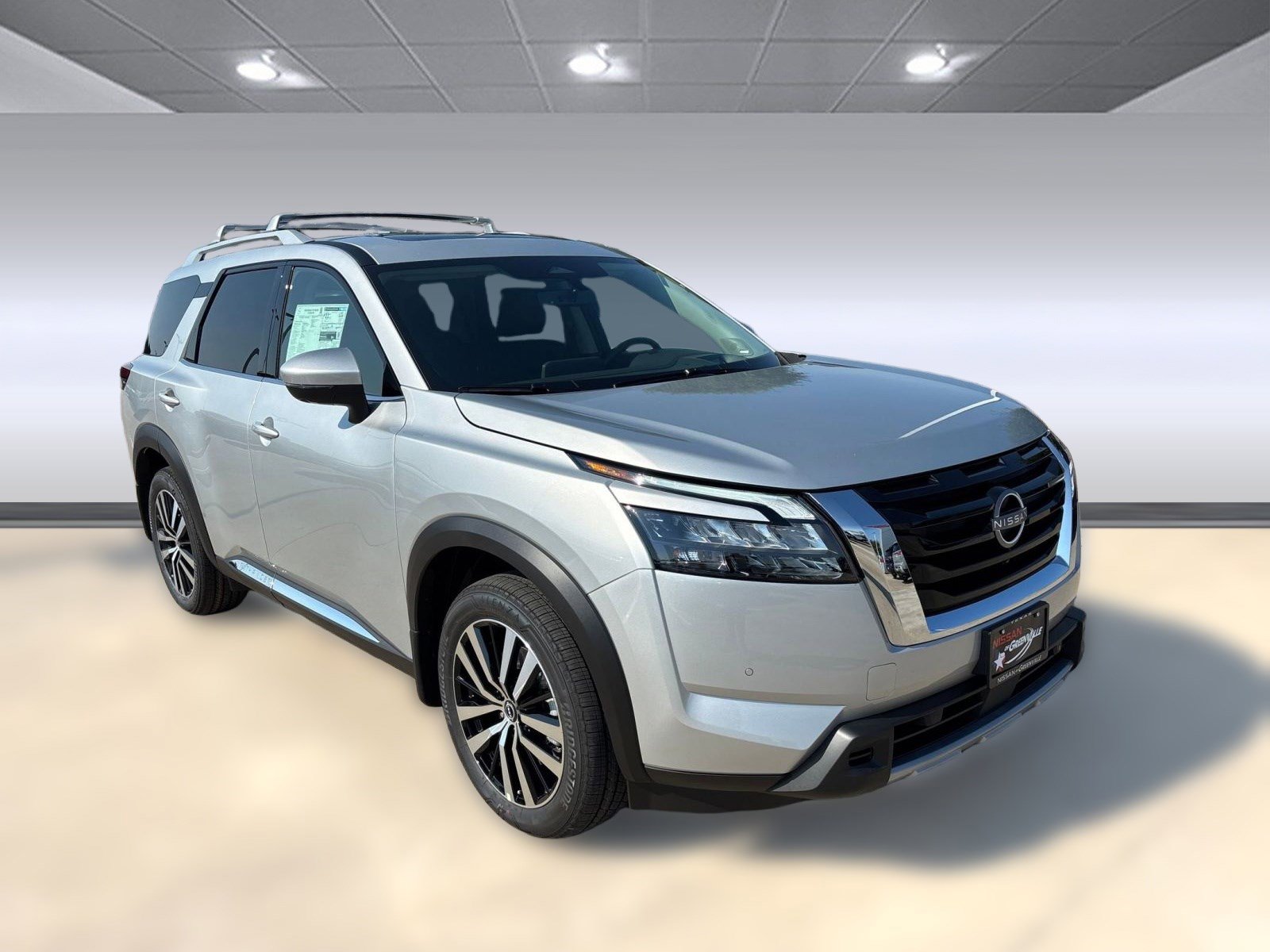 2025 Nissan Pathfinder Platinum photo 7