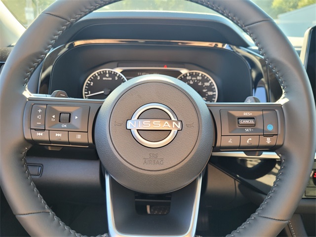 2025 Nissan Pathfinder SV photo 17
