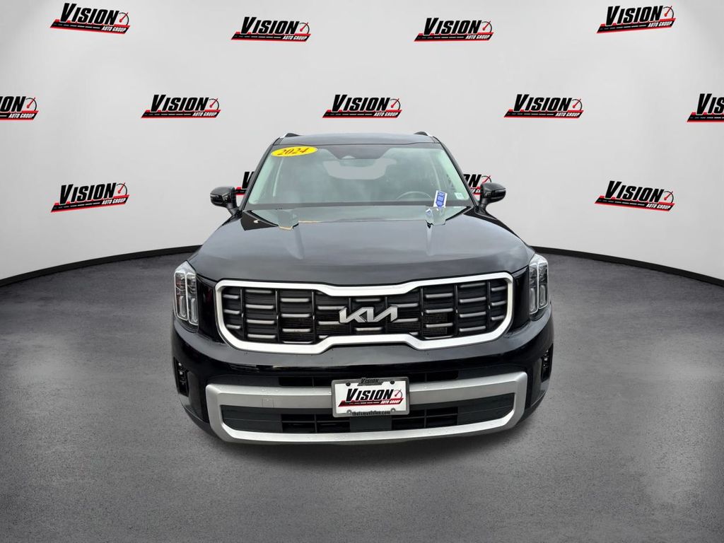 2024 Kia Telluride S photo 2