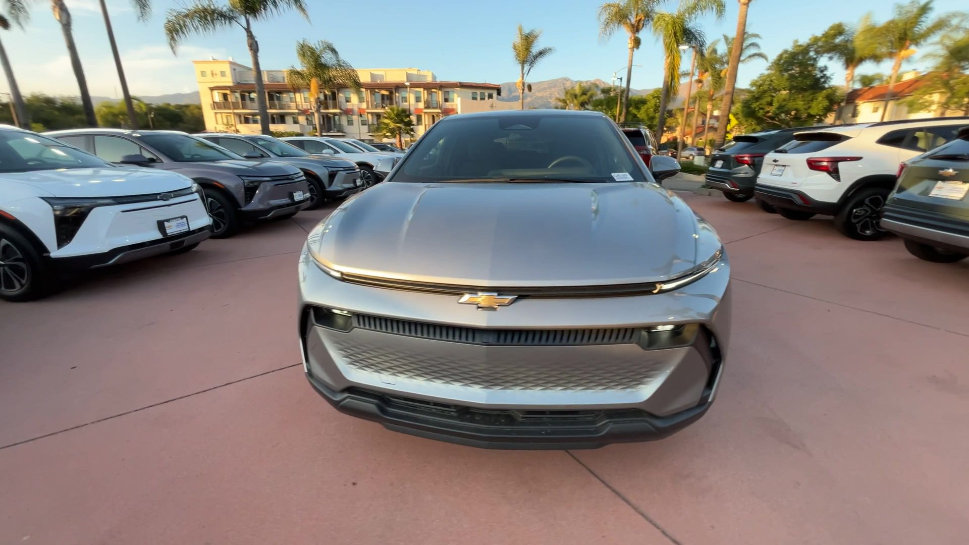 2026 Chevrolet Equinox EV 1LT photo 3