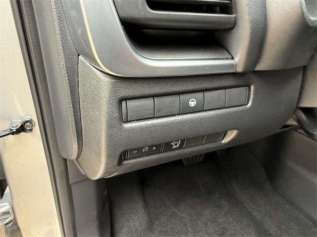 2023 Nissan Rogue SV photo 32