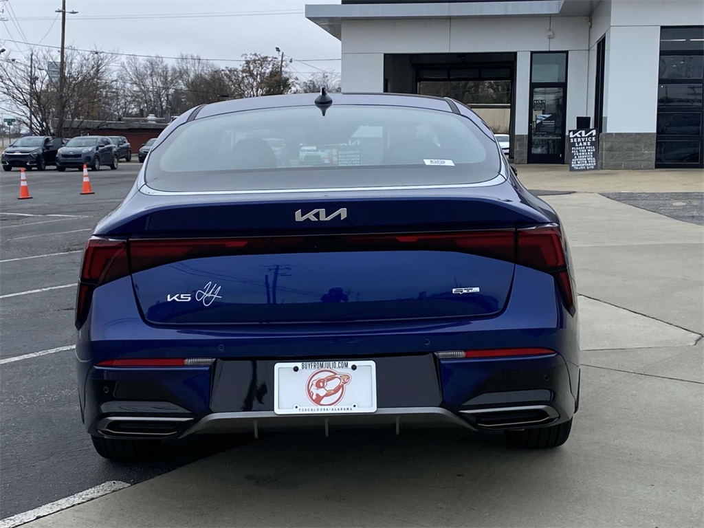 2025 Kia K5 GT-Line photo 5