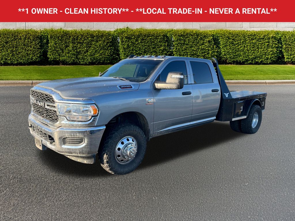 2024 Ram 3500 Tradesman photo 2