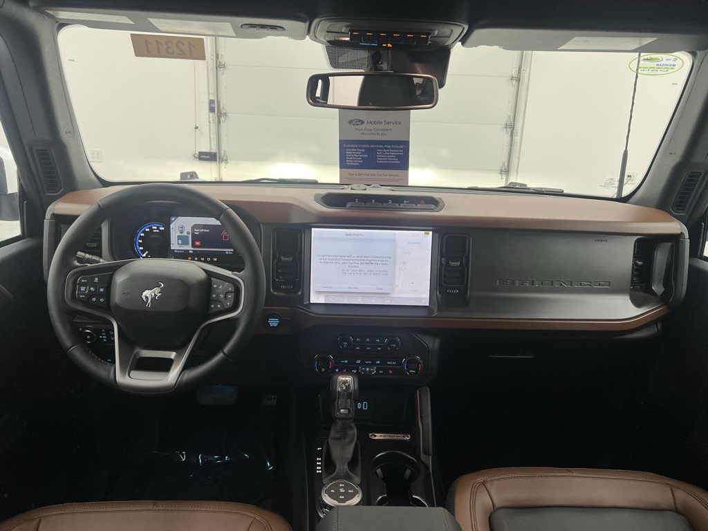 2024 Ford Bronco Outer Banks photo 17