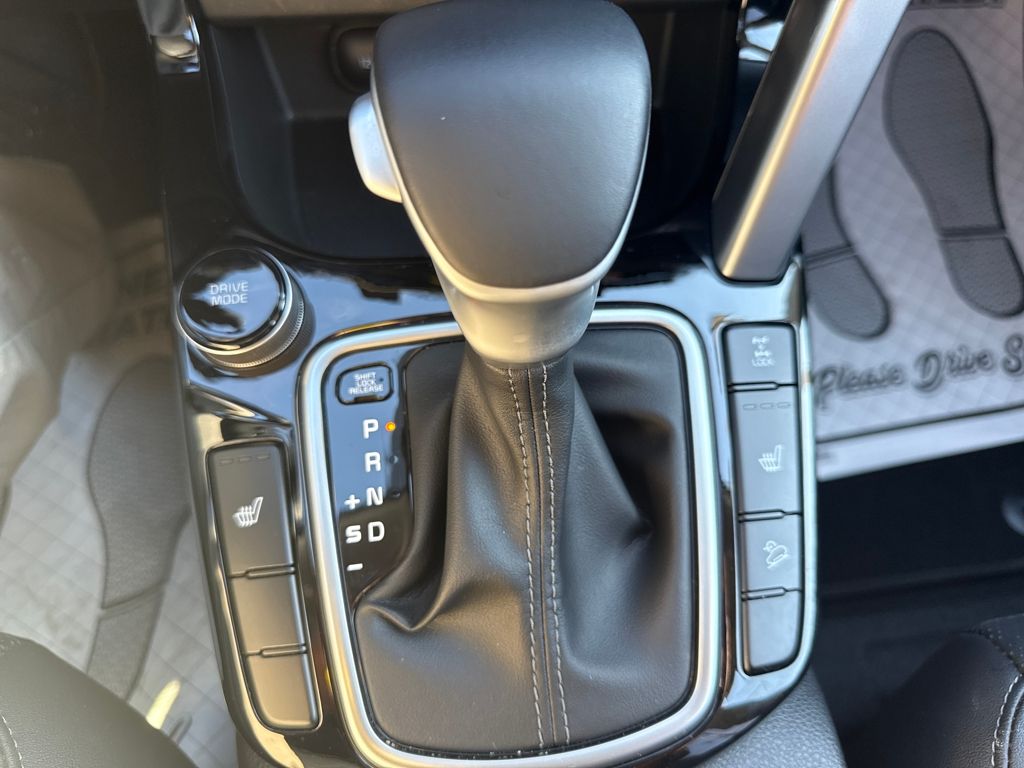 2022 Kia Seltos EX photo 11